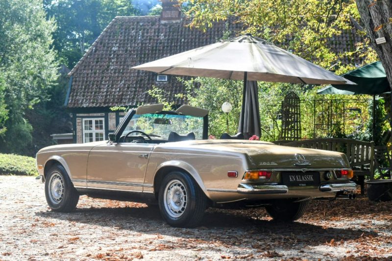 Mercedes 280SL W113 Pagode Sandbeigemetallic