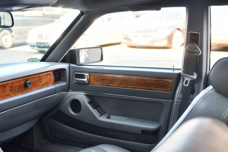 Jaguar XJ40 4.0 Sovereign Kingfisher Metallic Leder Grau aus erster Hand – Bild 13