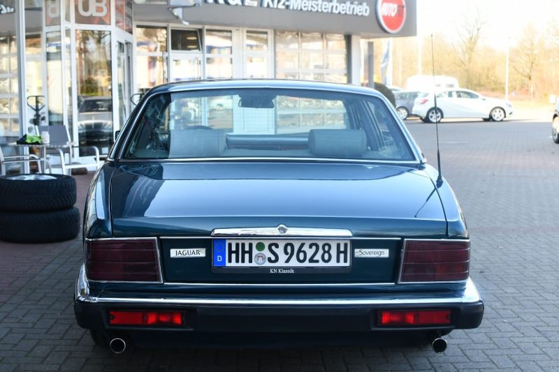 Jaguar XJ40 4.0 Sovereign Kingfisher Metallic Leder Grau aus erster Hand – Bild 3