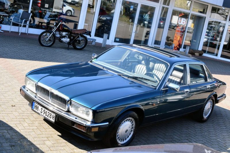 Jaguar XJ40 4.0 Sovereign Kingfisher Metallic Leder Grau aus erster Hand – Bild 5