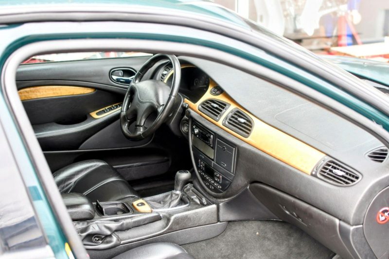 Jaguar S-Type 3.0 Handschalter British Racing Green – Bild 4