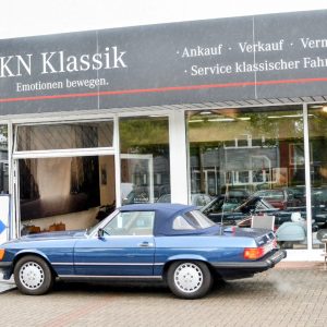 Mercedes 560SL R107 Nautikblau Leder Dattel Erstlack
