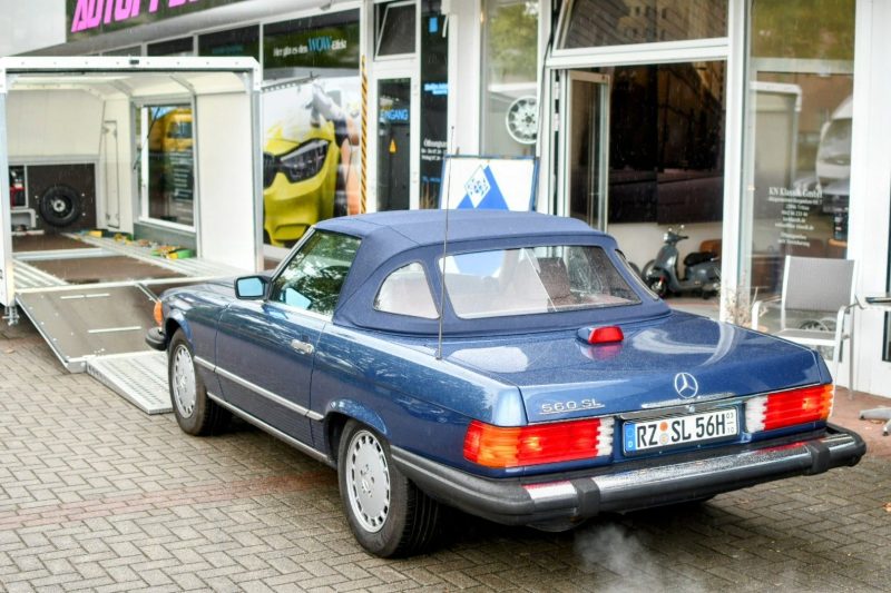 Mercedes 560SL R107 Nautikblau Leder Dattel Erstlack – Bild 2
