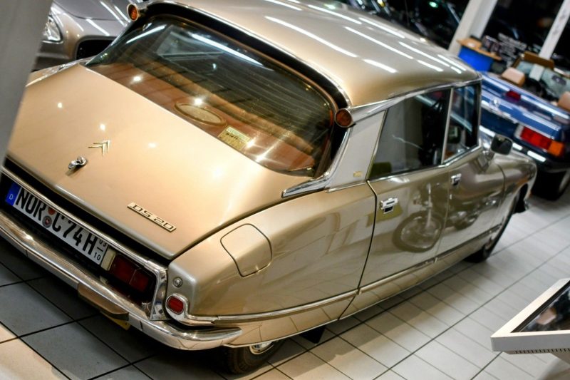 Citroen DS20 Pallas Beige Tholonet Metallic Leder Cognac Halbautomatik – Bild 3