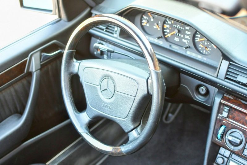 Mercedes E200 Final Edition Cabrio Violan 78.000km – Bild 8