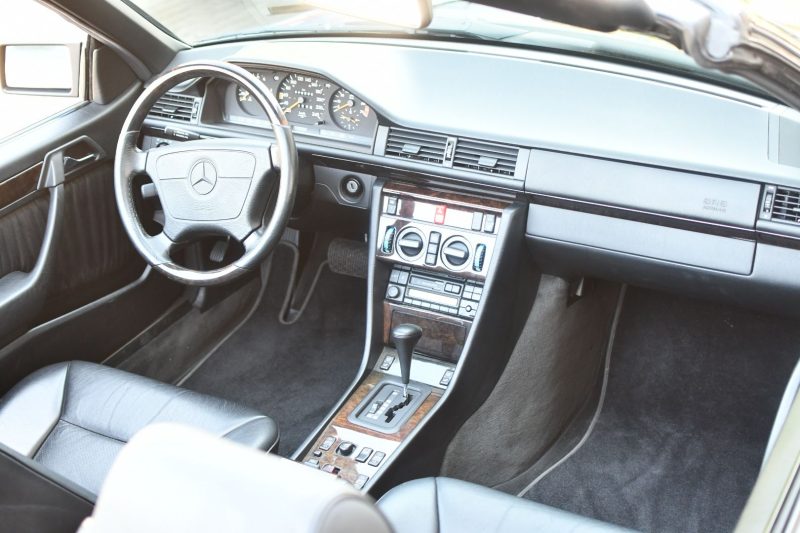 Mercedes E200 Final Edition Cabrio Violan 78.000km – Bild 6