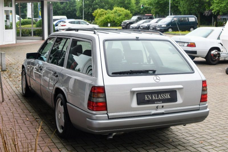 Mercedes E36T AMG S124 Brilliantsilber Leder Schwarz DE Auslieferung Code 957 – Bild 5