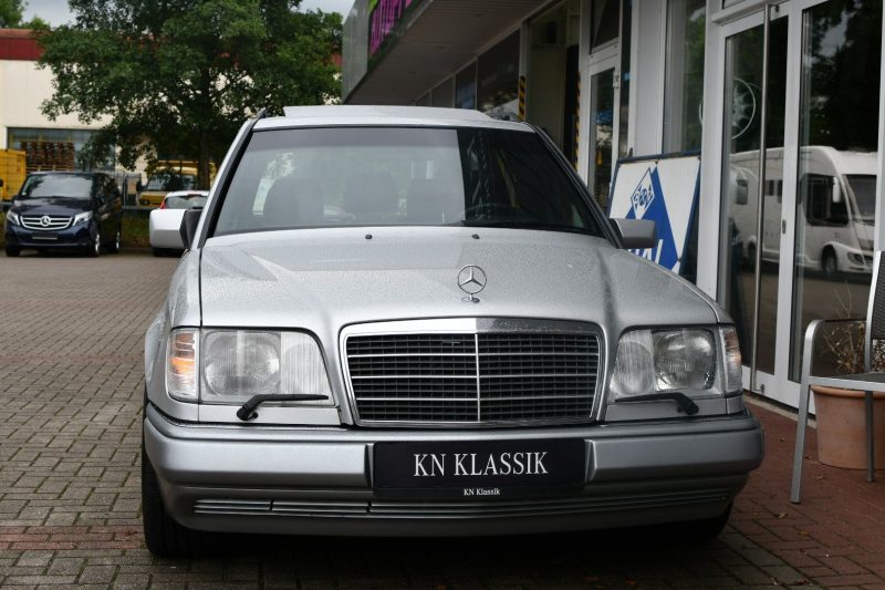 Mercedes E36T AMG S124 Brilliantsilber Leder Schwarz DE Auslieferung Code 957 – Bild 3