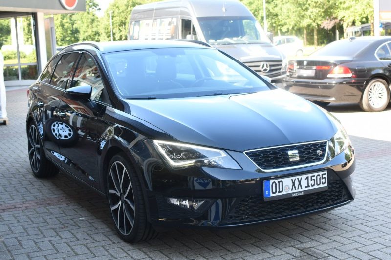 Seat Leon FR Kombi 83.000km Leder – Bild 3