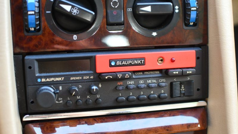 Mercedes 260SE Barolorot Klima Automatik Temp. SHZ ESHD erste Hand – Bild 3