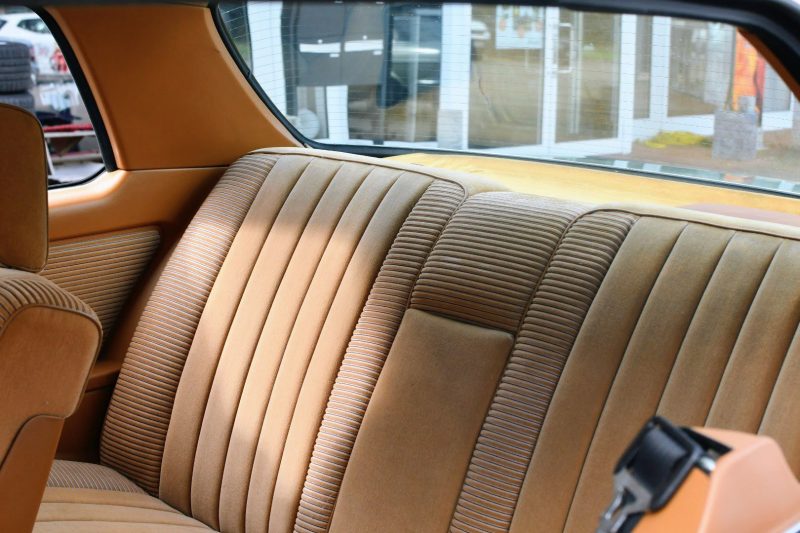 Mercedes 230C Silberdiestel Velours Schiebedach – Bild 11
