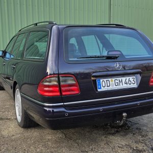 Mercedes E300TDT S210 Violan Leder OM606 Turbo 115.000km