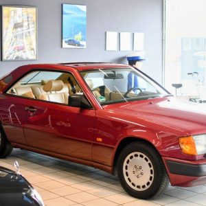 Mercedes 300CE Almandinrot Leder Creme Klima Reiserechner Tempomat uvm