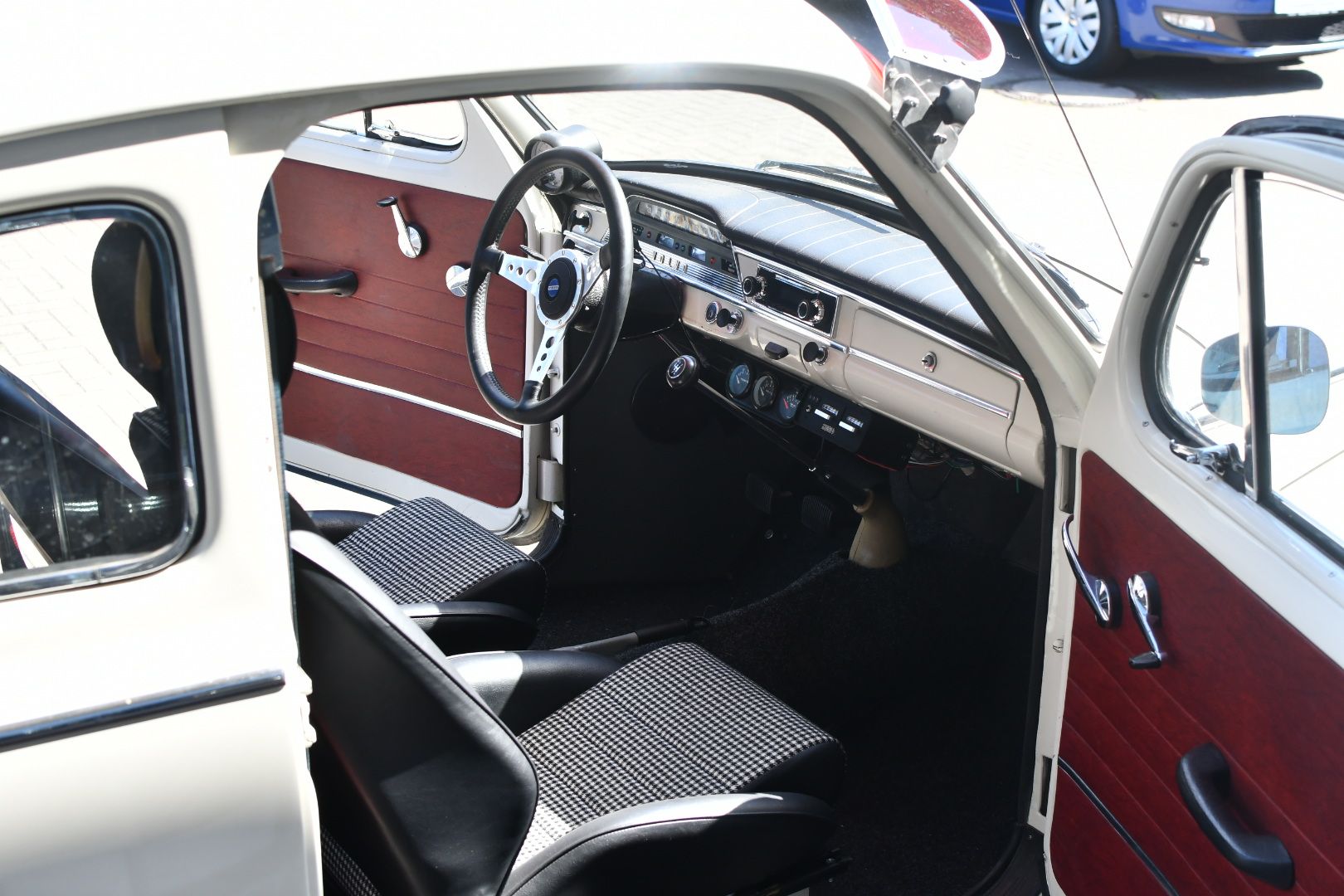Volvo P544 Sport – Bild 9