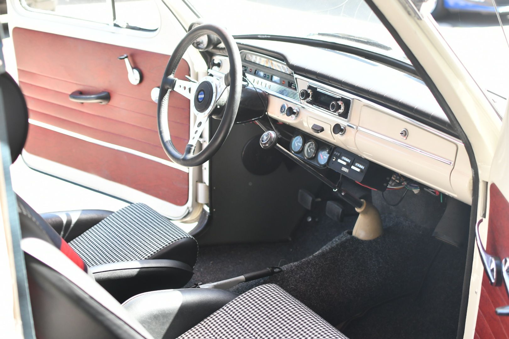 Volvo P544 Sport – Bild 4