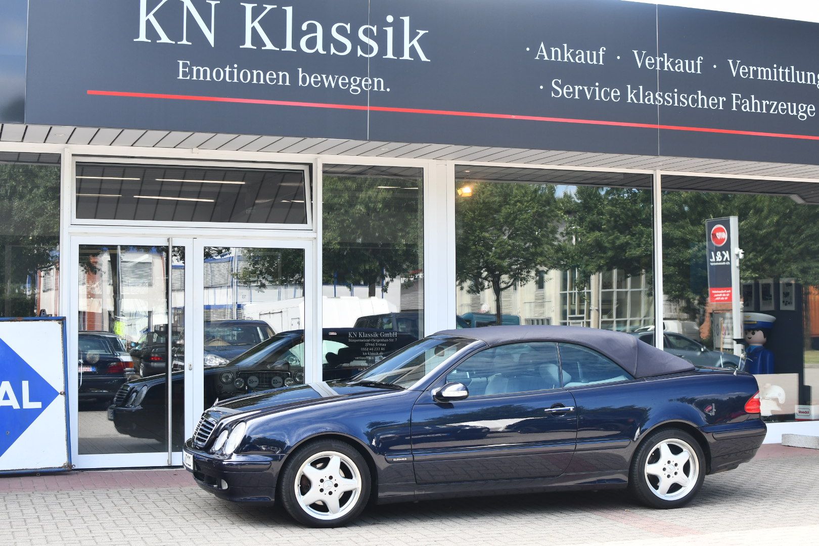 Mercedes CLK230 Kompressor 1. Hand Tansanitblau Leder Grau
