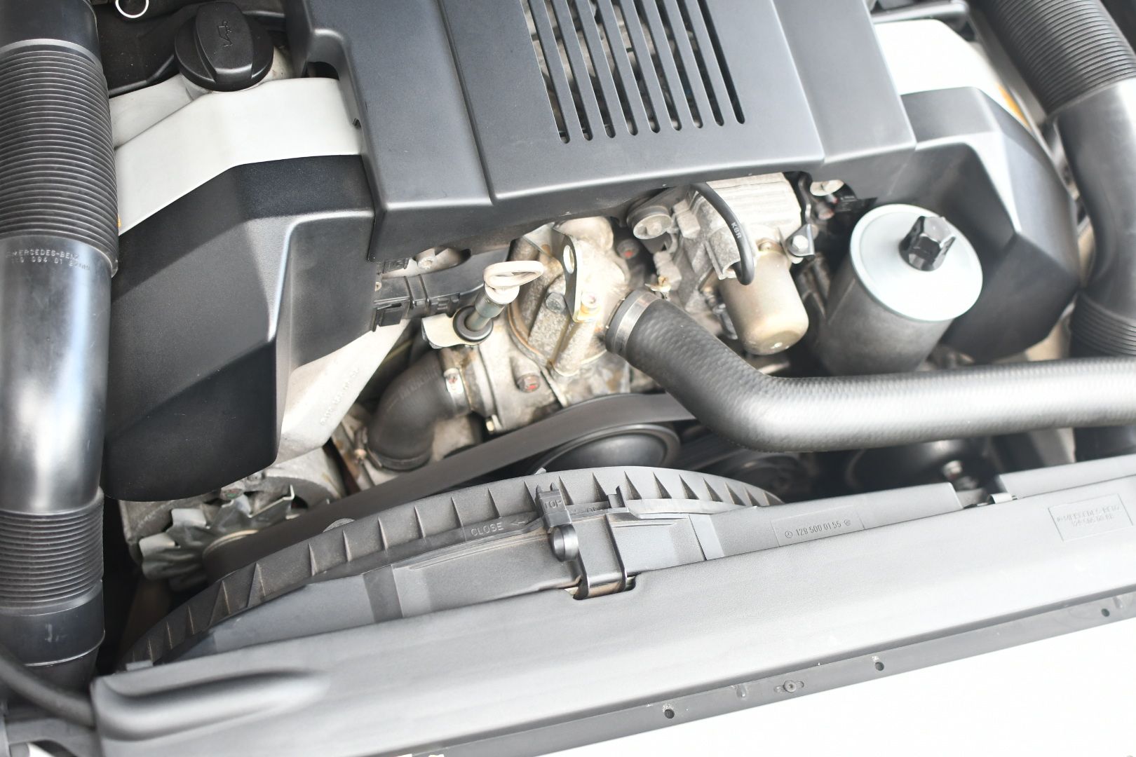 Mercedes 500SL Brilliantsilber Stoff KARO 40.500km – Bild 19