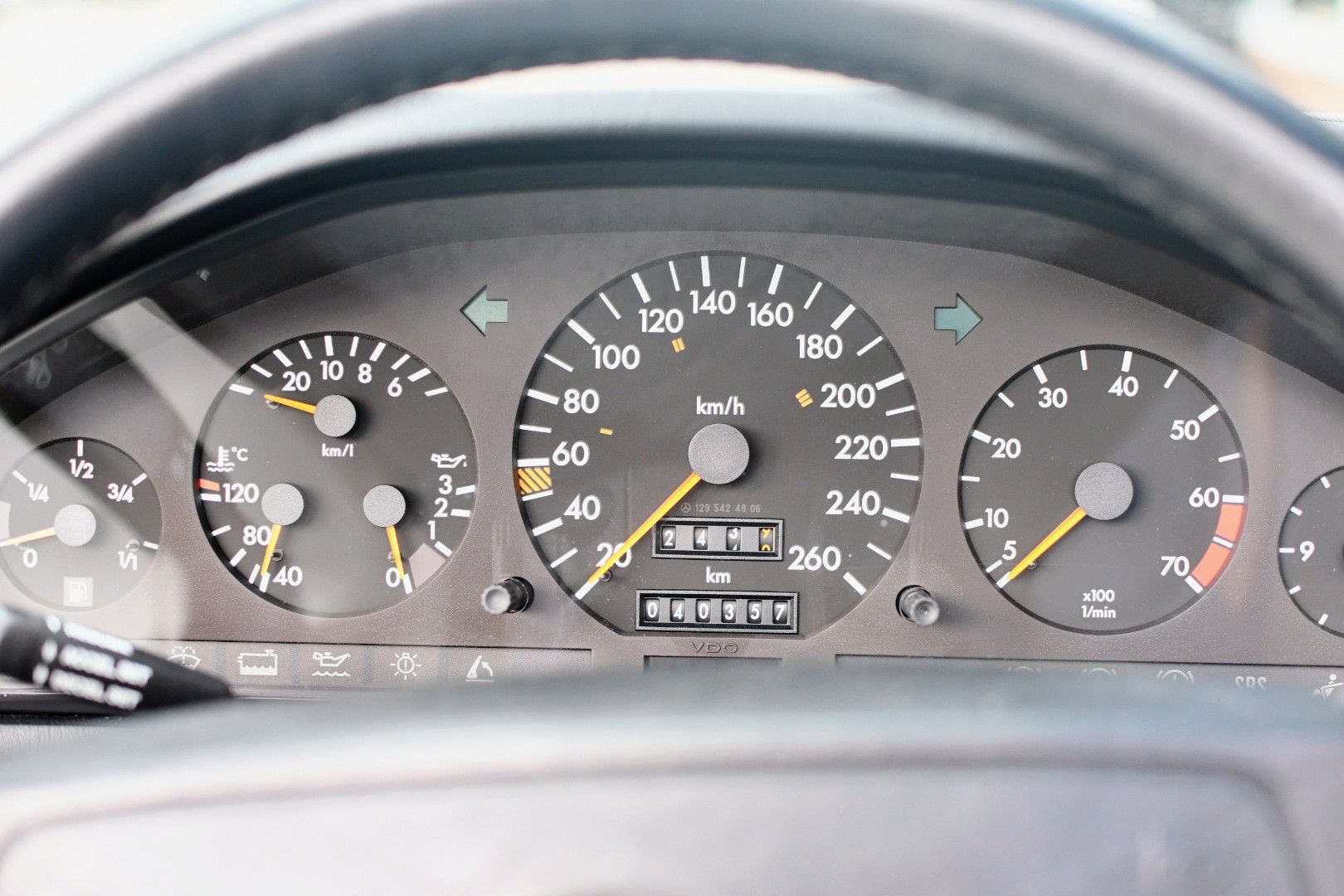 Mercedes 500SL Brilliantsilber Stoff KARO 40.500km – Bild 18