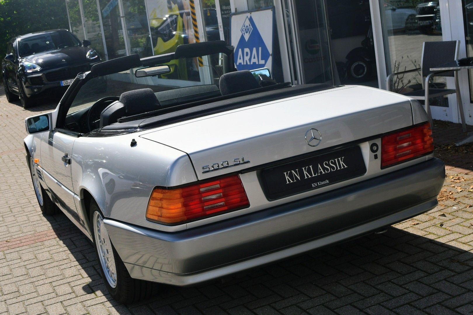 Mercedes 500SL Brilliantsilber Stoff KARO 40.500km – Bild 4